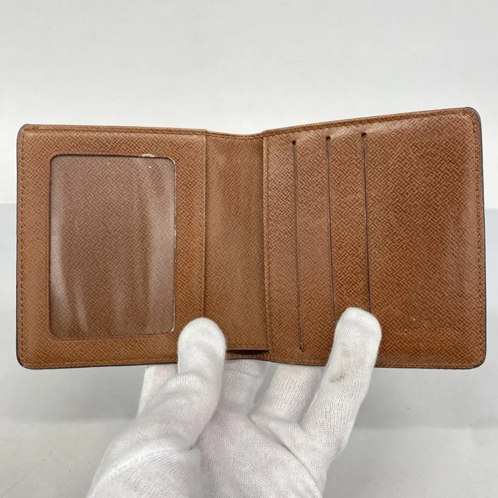 Louis Vuitton classic louis